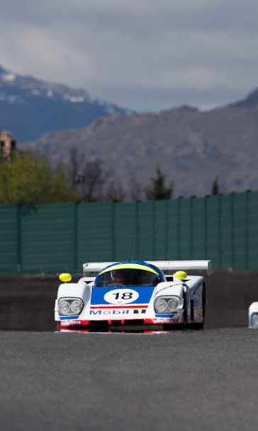 Vintage race cars take to the track for first Jarama Classic